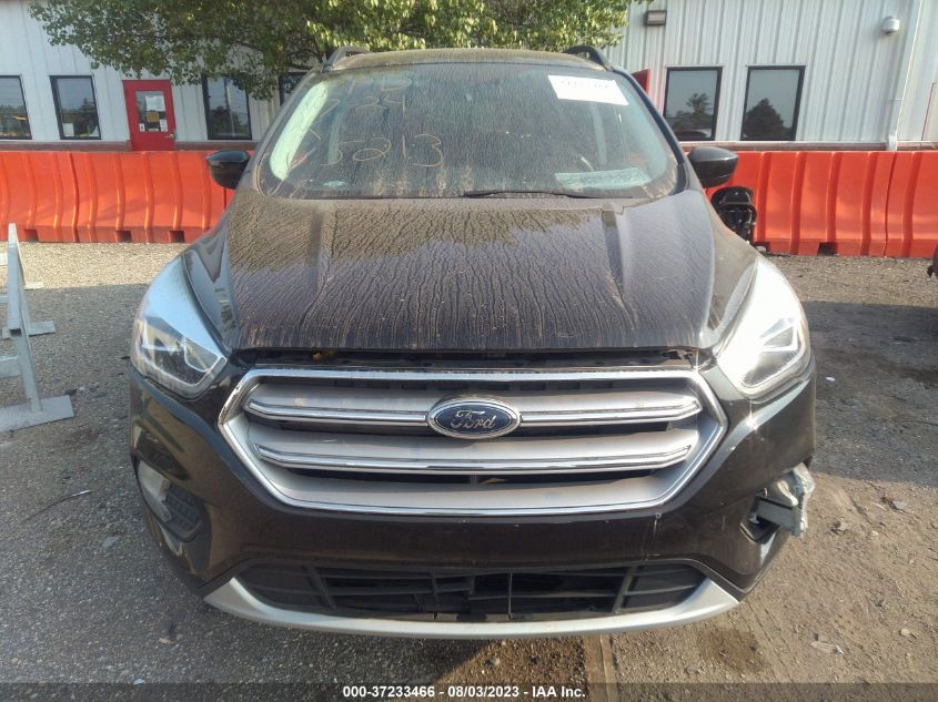 2017 FORD ESCAPE SE - 1FMCU0GDXHUE05213