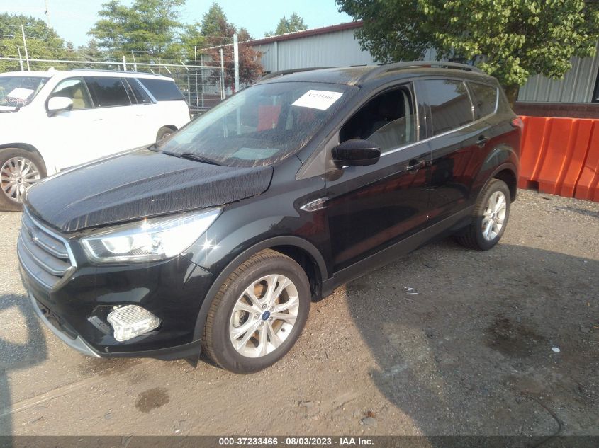 2017 FORD ESCAPE SE - 1FMCU0GDXHUE05213