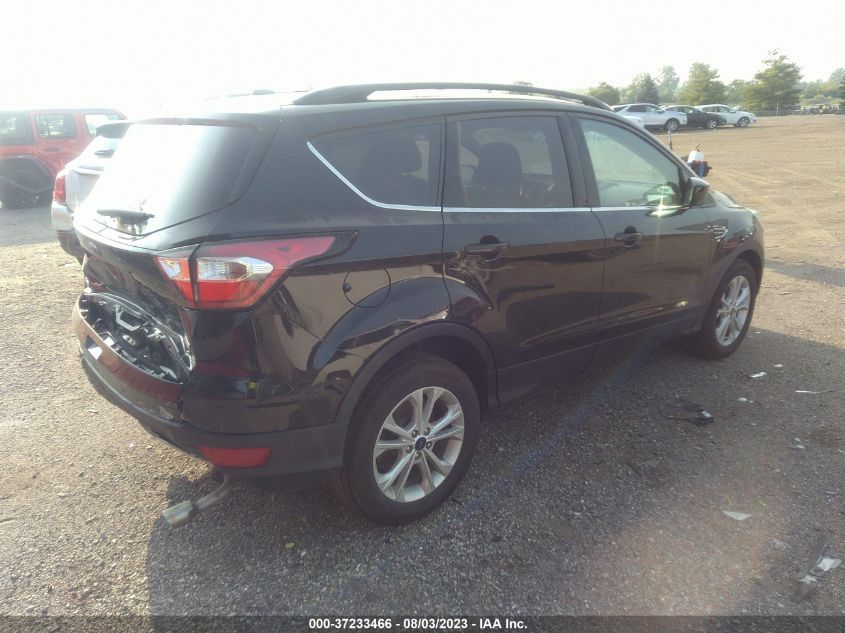 2017 FORD ESCAPE SE - 1FMCU0GDXHUE05213