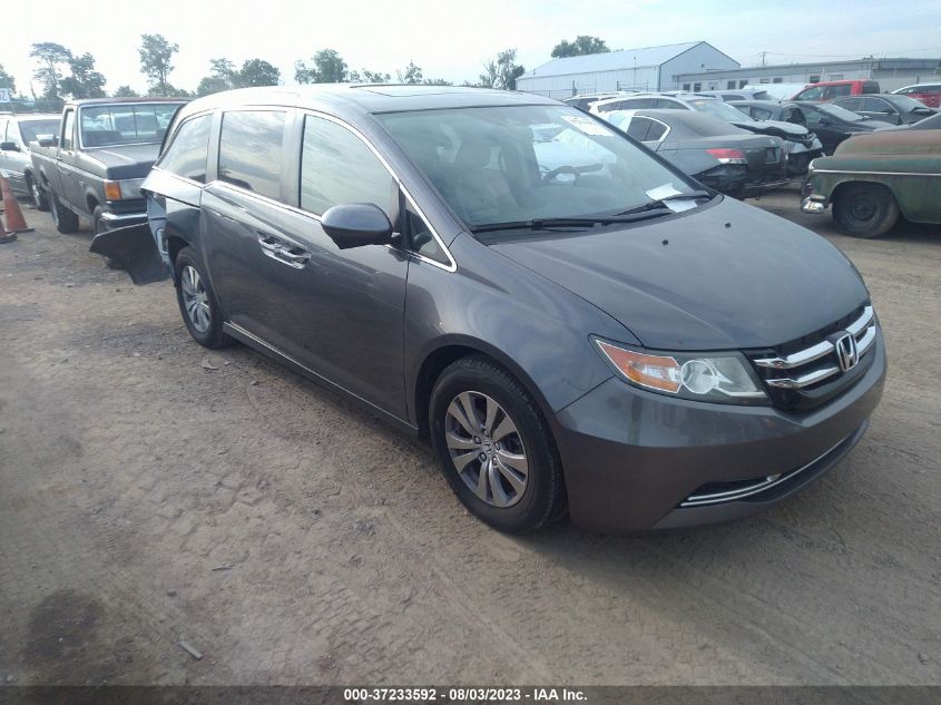 VIN 5FNRL5H61FB028128 2015 HONDA ODYSSEY no.1