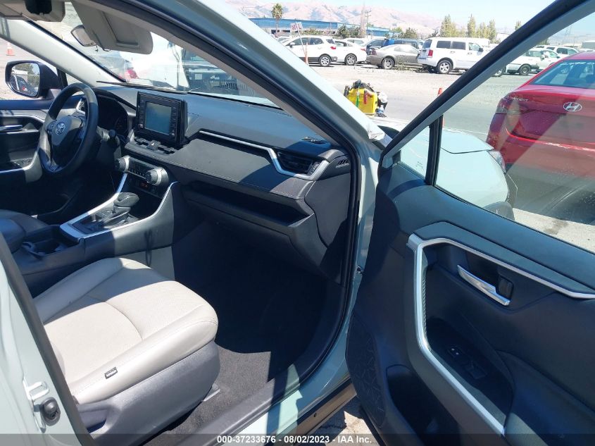 2019 TOYOTA RAV4 XLE - 2T3W1RFV0KC017444