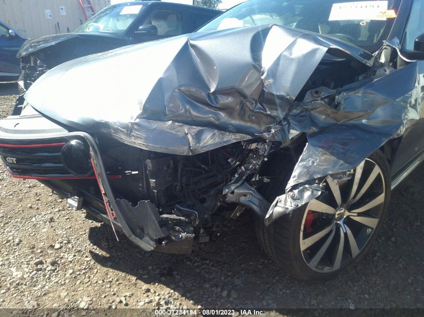 2018 VOLKSWAGEN PASSAT V6 GT - 1VWJM7A38JC047851