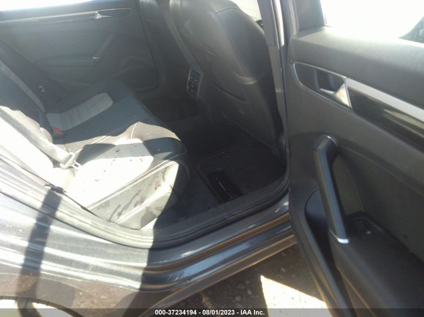2018 VOLKSWAGEN PASSAT V6 GT - 1VWJM7A38JC047851