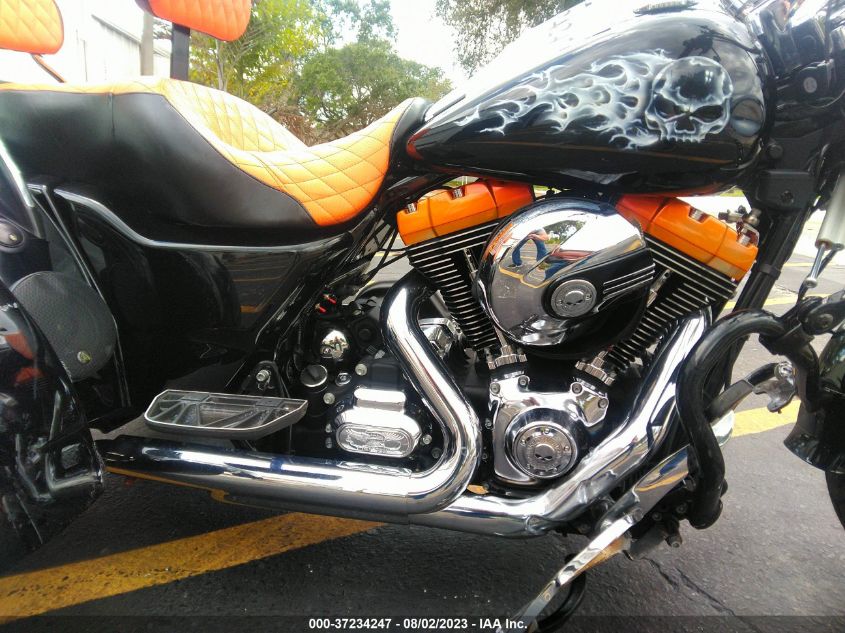 2015 HARLEY-DAVIDSON FLRT FREE WHEELER 1HD1MCM11FB850275