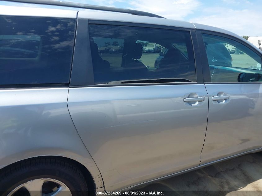 5TDKK3DC9FS689115 2015 TOYOTA SIENNA, photo no. 14