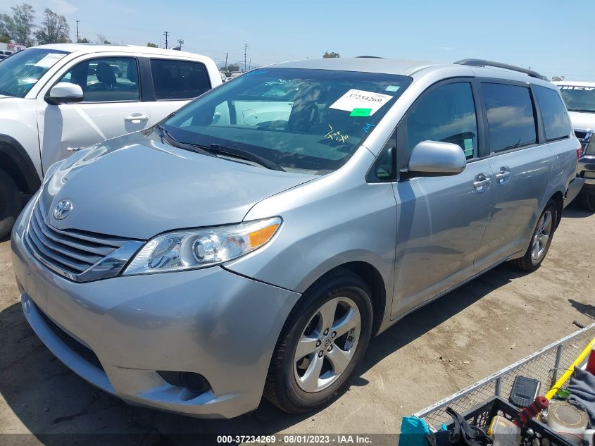 5TDKK3DC9FS689115 2015 TOYOTA SIENNA, photo no. 2