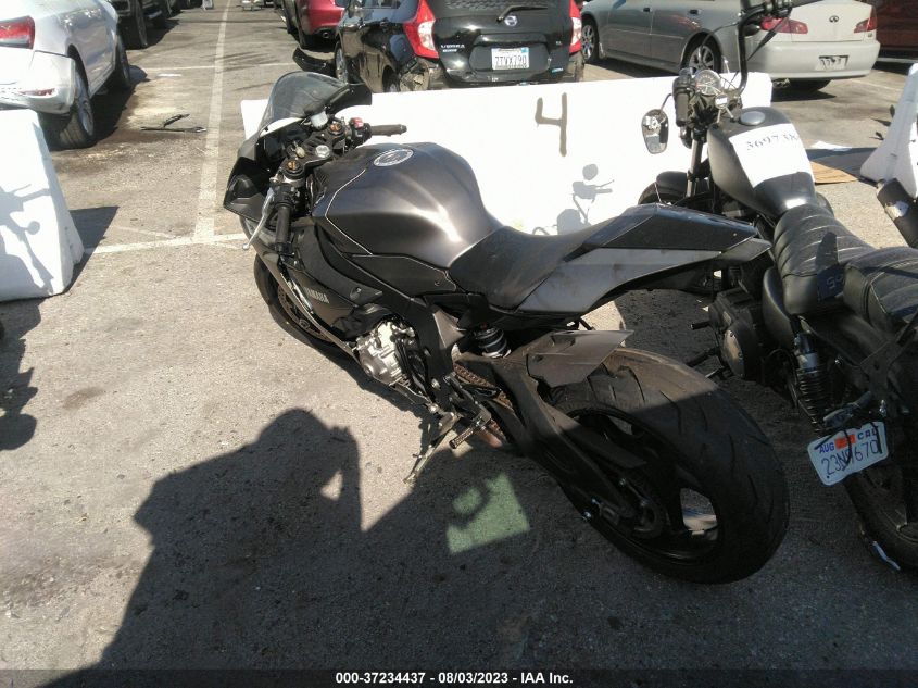 2016 YAMAHA YZFR1S C JYARN42Y3GA000111