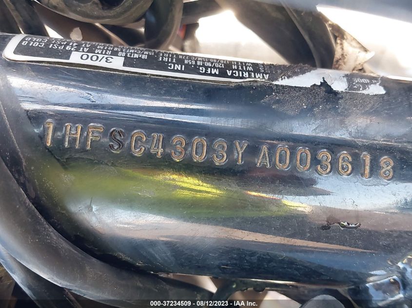 2000 HONDA VT1100 C2 1HFSC4303YA003618