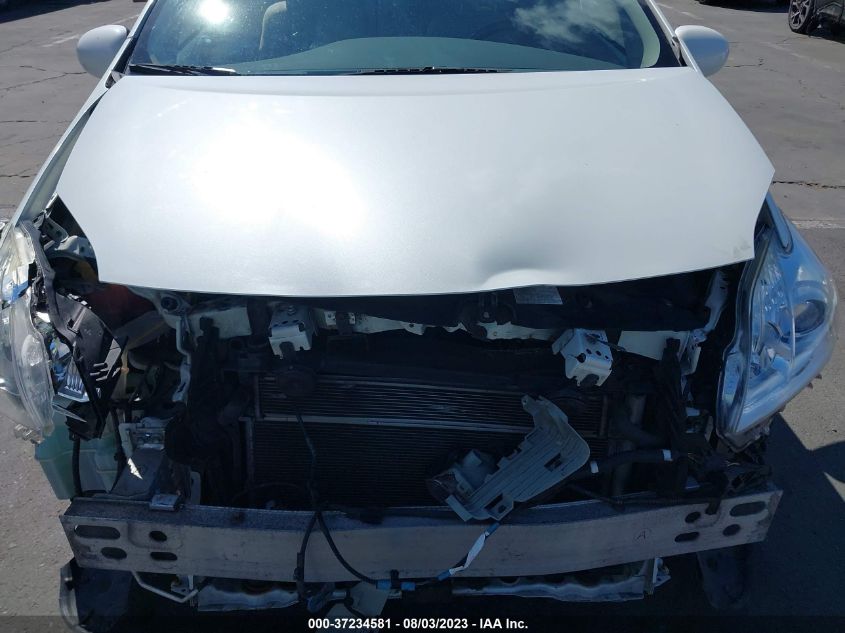2015 TOYOTA PRIUS FOUR - JTDKN3DU3F0455085
