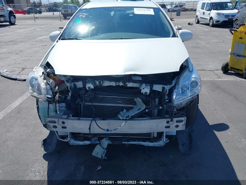 2015 TOYOTA PRIUS FOUR - JTDKN3DU3F0455085