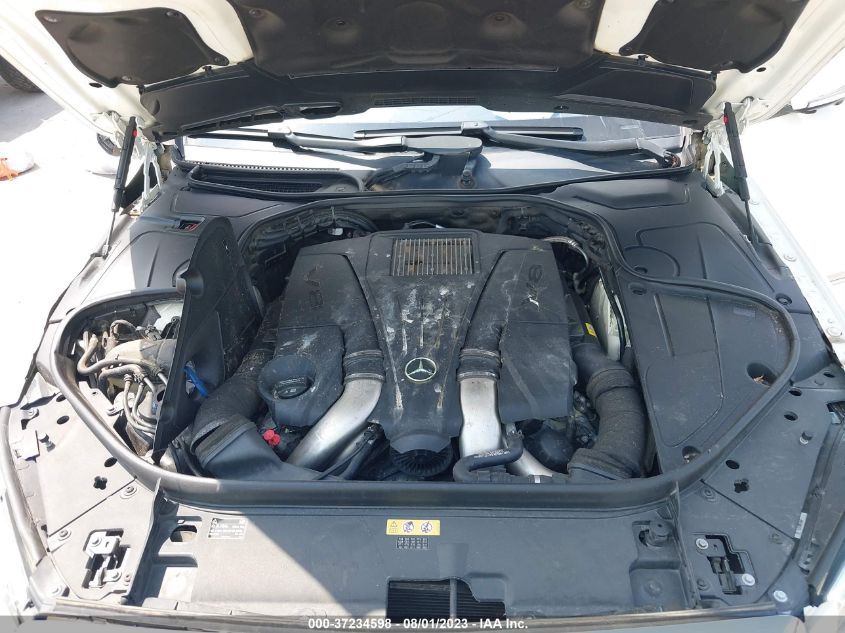 2015 MERCEDES-BENZ S-CLASS S 550 - WDDUG8CB1FA148921