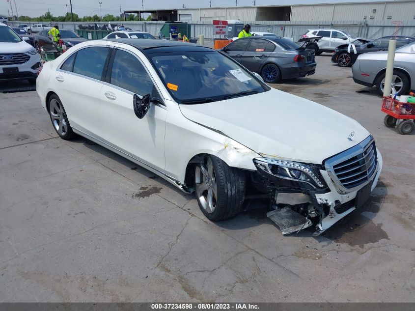 2015 MERCEDES-BENZ S-CLASS S 550 - WDDUG8CB1FA148921