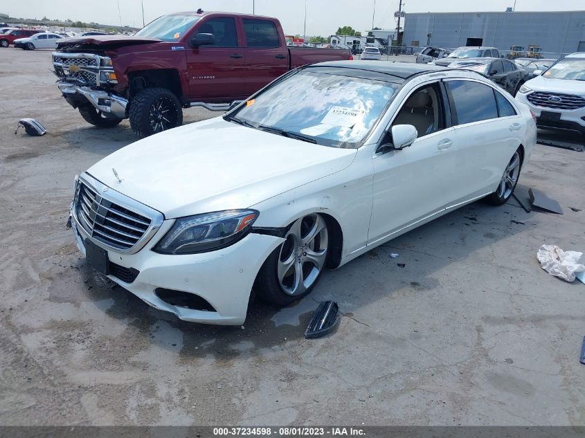 2015 MERCEDES-BENZ S-CLASS S 550 - WDDUG8CB1FA148921