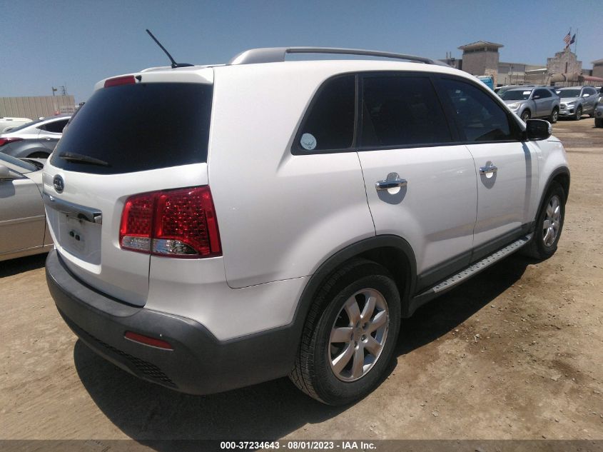 2013 KIA SORENTO LX - 5XYKT4A26DG338736