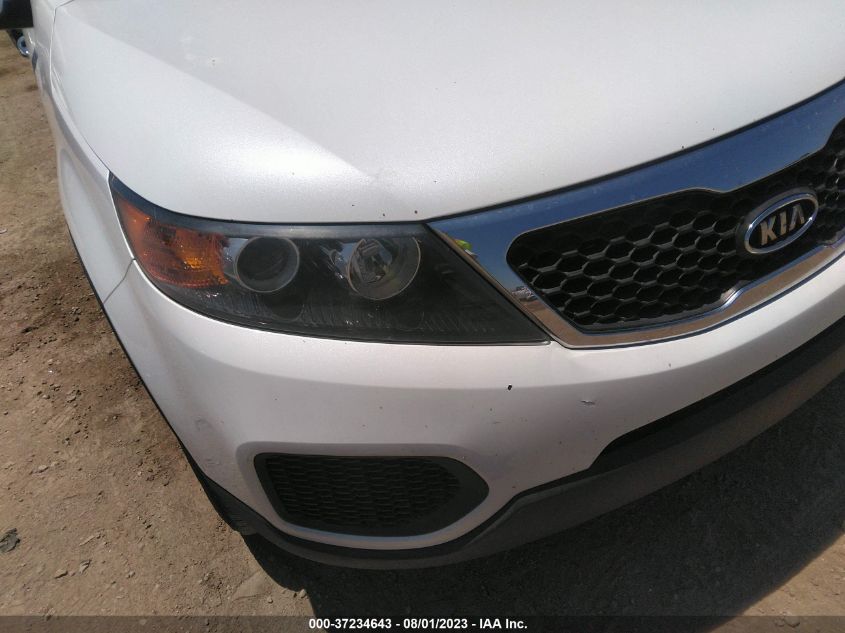 2013 KIA SORENTO LX - 5XYKT4A26DG338736