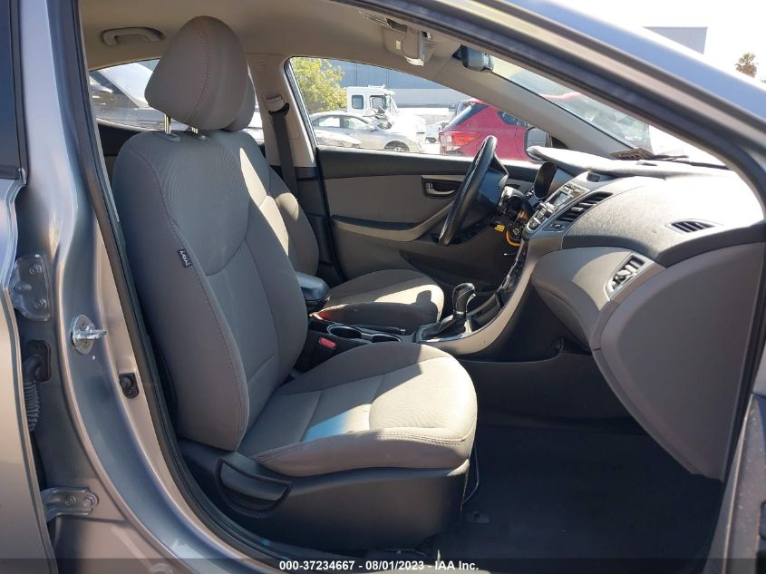 2016 HYUNDAI ELANTRA SE - 5NPDH4AE6GH700954