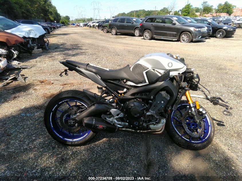 2015 YAMAHA FZ09 JYARN33E7FA007186