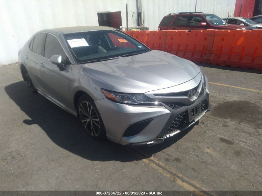 2018 TOYOTA CAMRY LE/SE/XLE/L - 4T1B11HK4JU147851