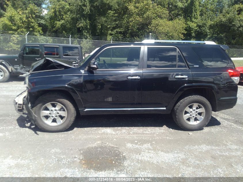 2013 TOYOTA 4RUNNER SR5 - JTEBU5JR6D5117366