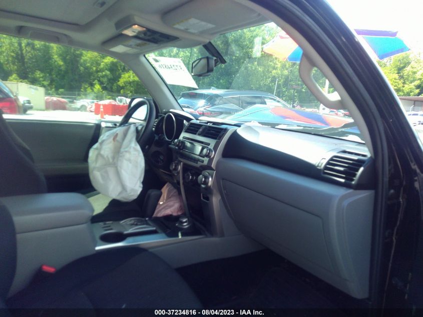 2013 TOYOTA 4RUNNER SR5 - JTEBU5JR6D5117366