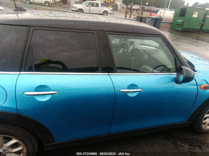 2015 MINI COOPER HARDTOP 4 DOOR WMWXS5C56FT827096