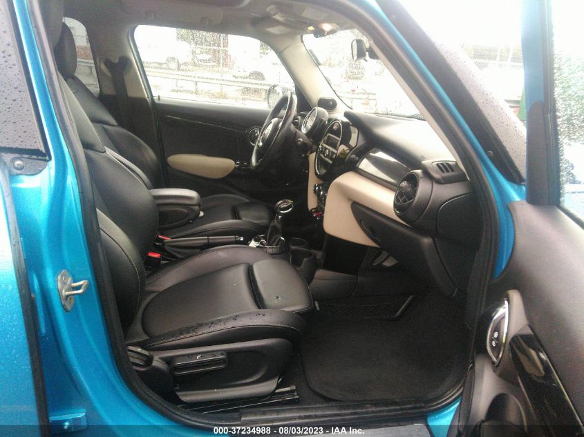 2015 MINI COOPER HARDTOP 4 DOOR WMWXS5C56FT827096