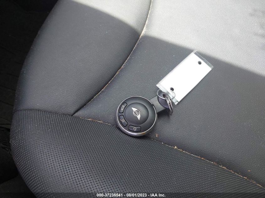 2013 MINI COOPER HARDTOP WMWSU3C51DT374124
