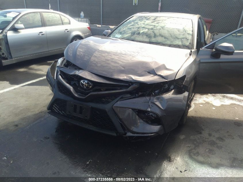 2018 TOYOTA CAMRY LE/SE/XLE/L - 4T1B11HK3JU658287