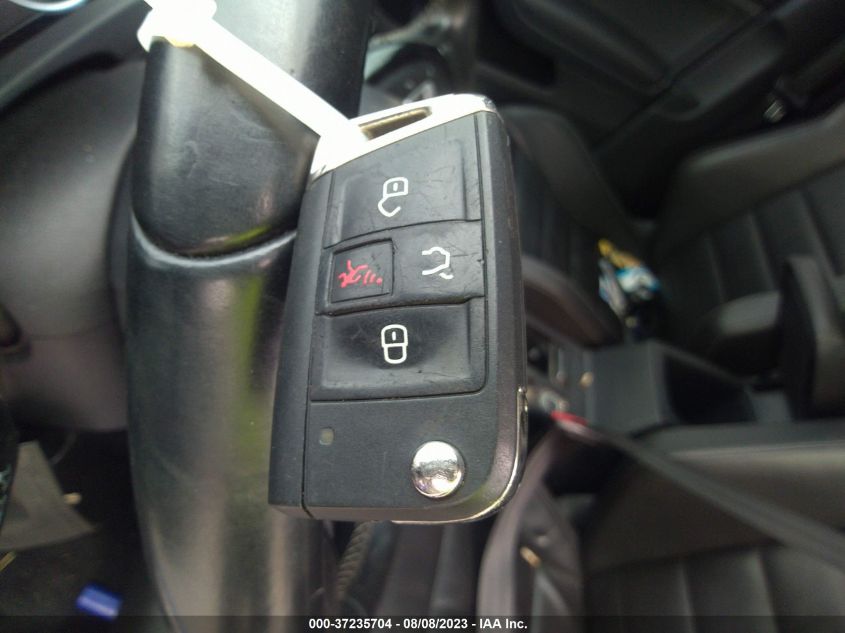 2015 VOLKSWAGEN GOLF R - WVWLF7AU8FW207988