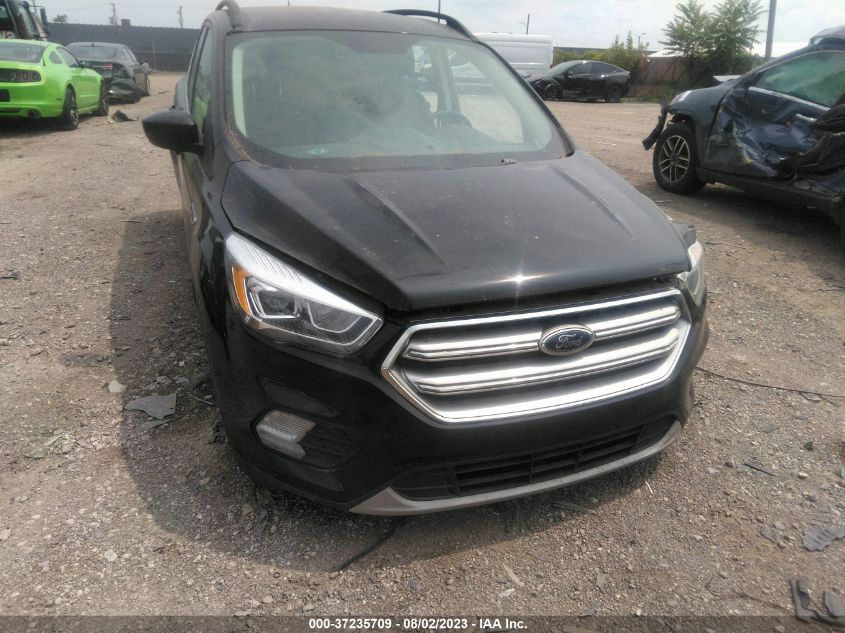 2017 FORD ESCAPE SE - 1FMCU0GD9HUA60160