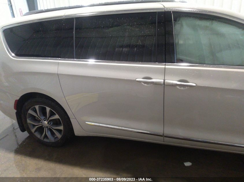2017 CHRYSLER PACIFICA LIMITED - 2C4RC1GG8HR706089