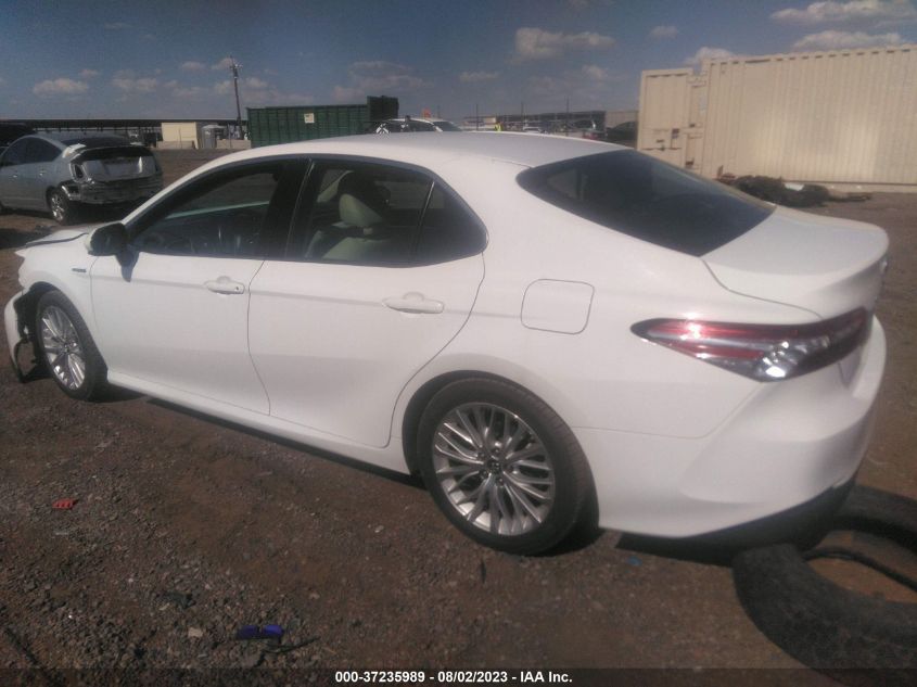 2018 TOYOTA CAMRY HYBRID LE - 4T1B21HK3JU001275