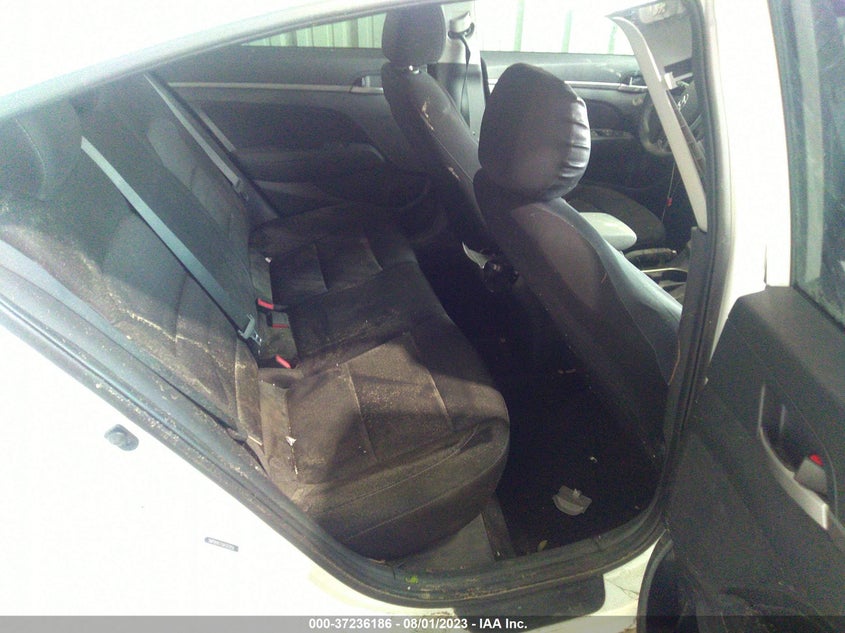 VIN 5NPD84LF9JH303056 2018 HYUNDAI ELANTRA SEL