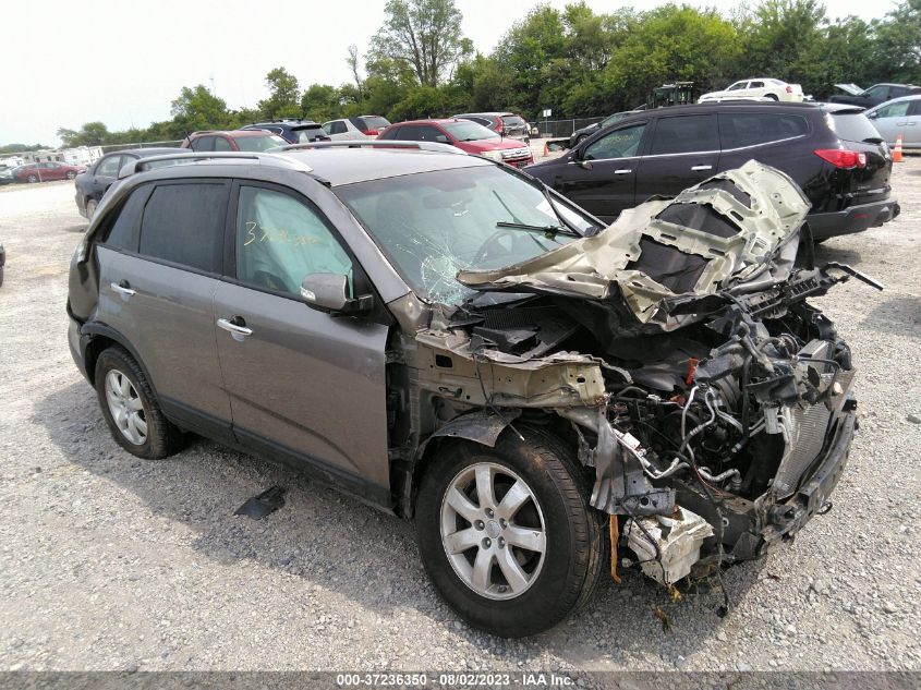 2013 KIA SORENTO LX - 5XYKT3A63DG329134