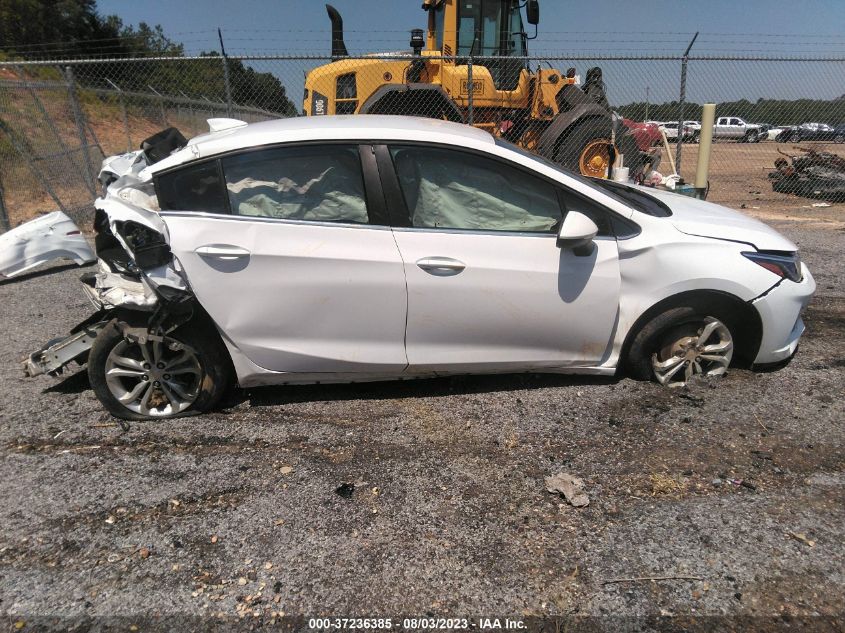 2019 CHEVROLET CRUZE LT - 1G1BE5SM1K7135871