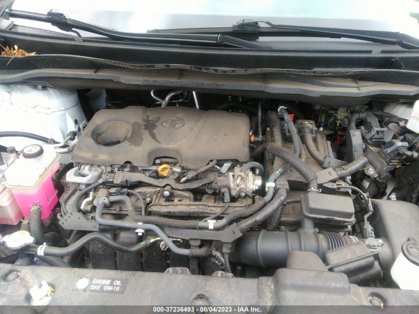 2022 TOYOTA SIENNA XLE - 5TDYRKEC8NS087979