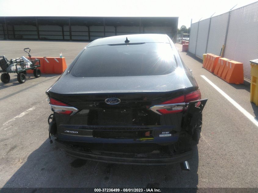 3FA6P0HD1KR249428 Ford Fusion SE 16