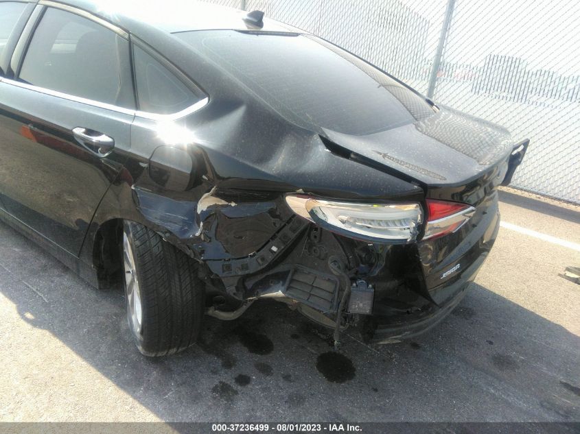 3FA6P0HD1KR249428 Ford Fusion SE 6