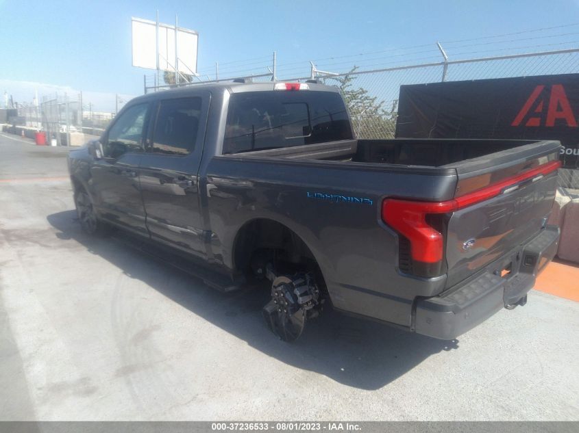 2023 FORD F-150 LIGHTNING LARIAT 1FTVW1EVXPWG04838