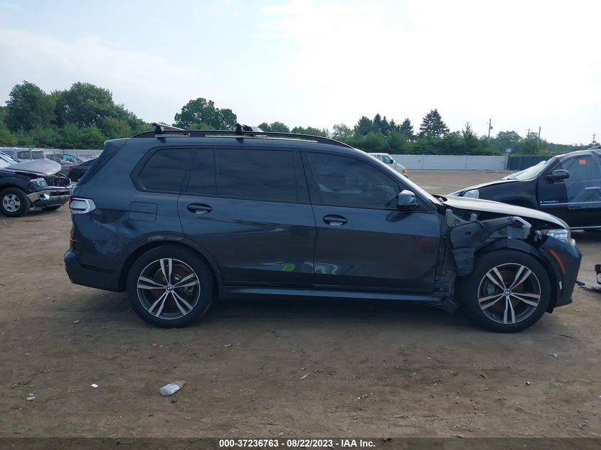 VIN 5UXCW2C0XN9K55906 2022 BMW X7 XDRIVE40I