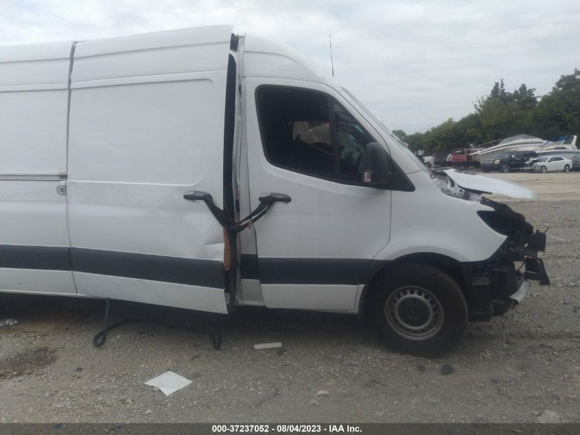2022 MERCEDES-BENZ SPRINTER CARGO VAN W1Y4ECHY0NT121398