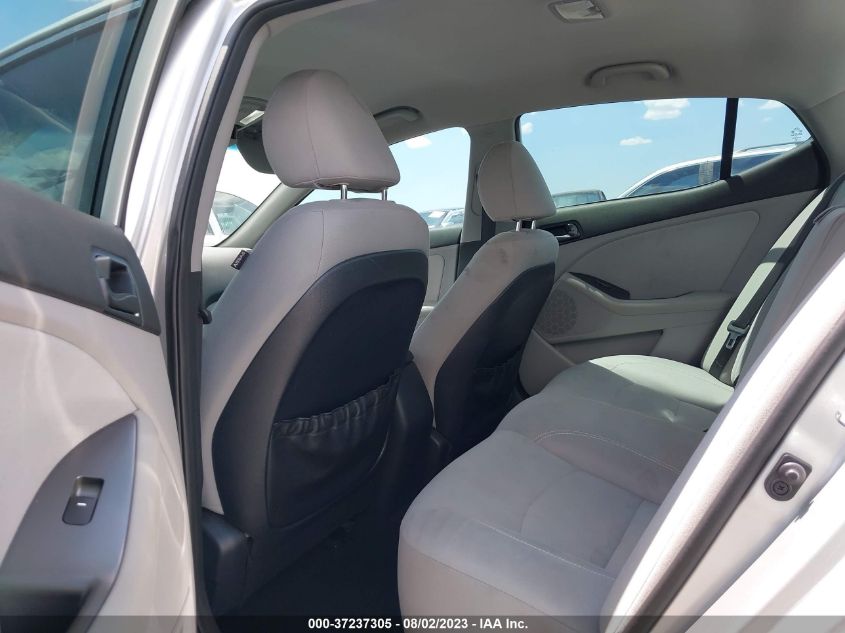 2014 KIA OPTIMA LX - 5XXGM4A7XEG303380