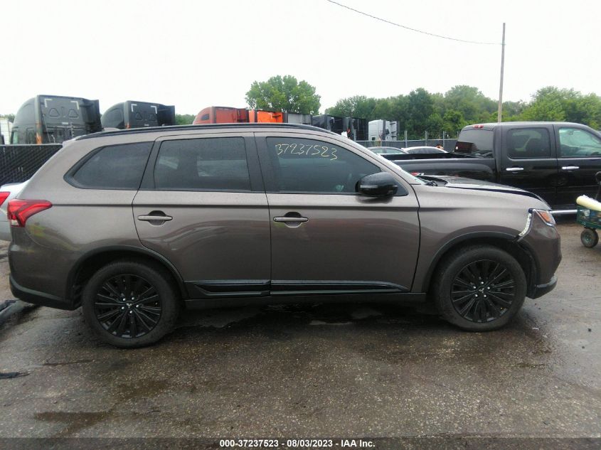 VIN JA4AD3A33LZ046774 Mitsubishi Outlander SE/SEL/LE/SP 2020 13