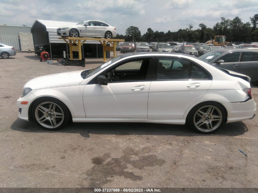 2013 MERCEDES-BENZ C-CLASS C 300 SPORT - WDDGF8AB4DR242311