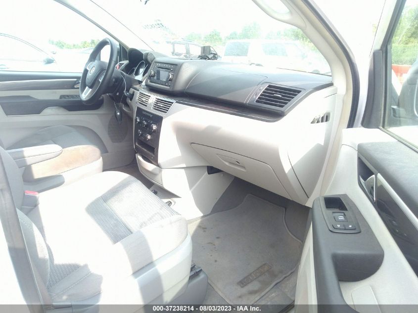 2013 VOLKSWAGEN ROUTAN S 2C4RVAAG3DR819185