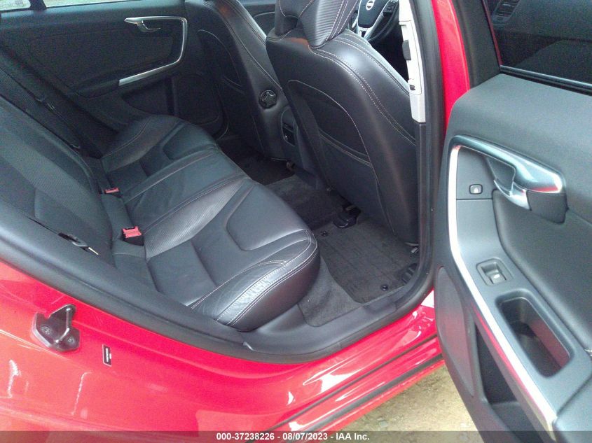 2013 VOLVO S60 T6 - YV1902FHXD2194993