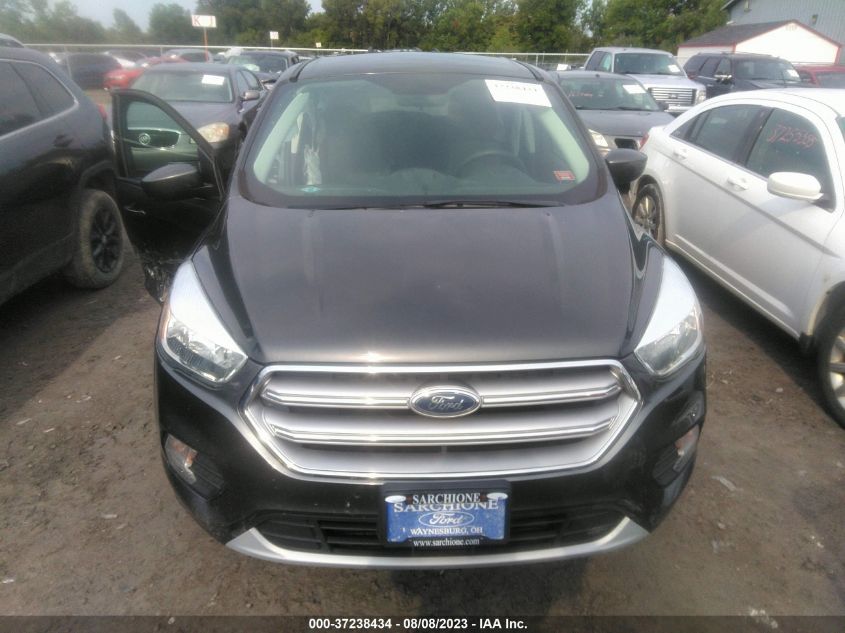 2017 FORD ESCAPE SE - 1FMCU9GD1HUE03547