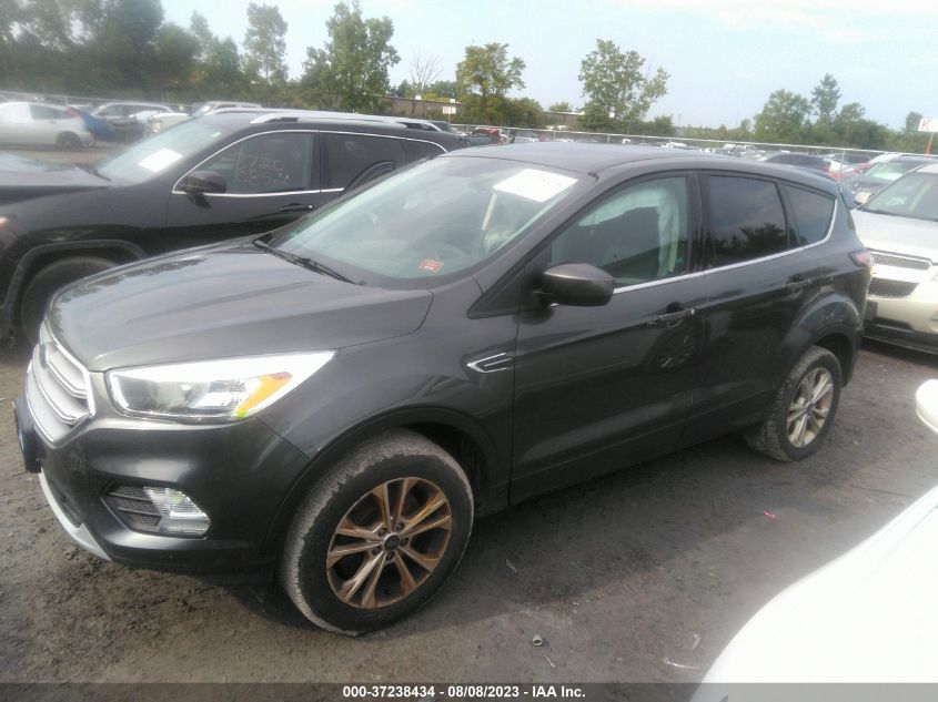 2017 FORD ESCAPE SE - 1FMCU9GD1HUE03547