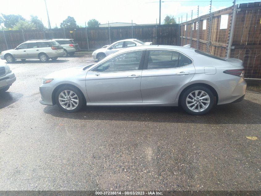 2021 TOYOTA CAMRY LE - 4T1C11AK9MU586305