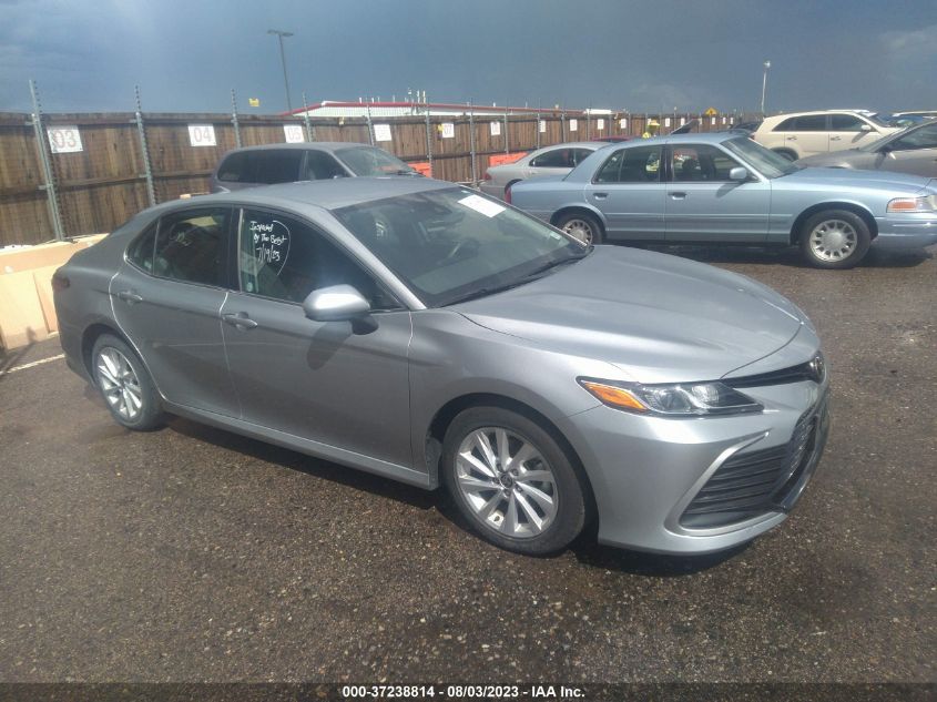2021 TOYOTA CAMRY LE - 4T1C11AK9MU586305